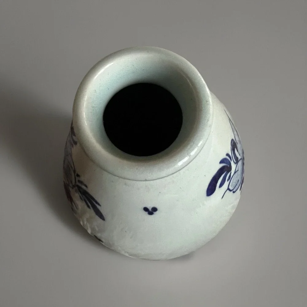 Delft Holland Blue and White Floral Bud Vase Hand Painted Ceramic 3 Inch Vintage